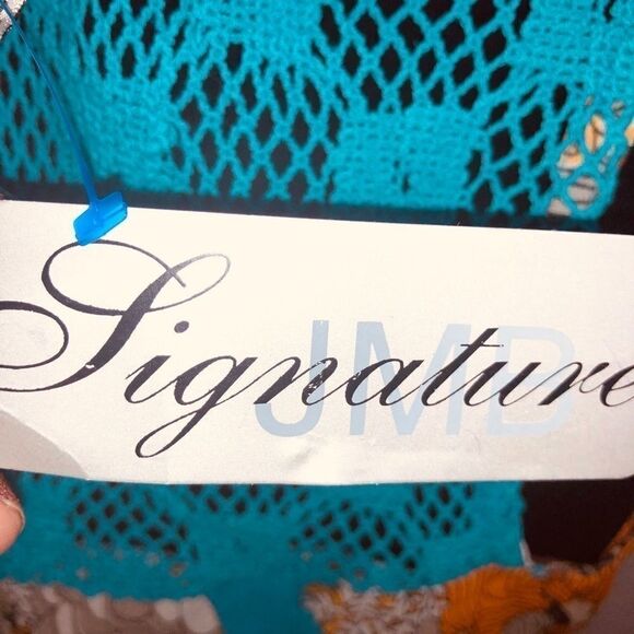 3 for $20!- Fun Sunshine Blouse Size S - Picture 4 of 6